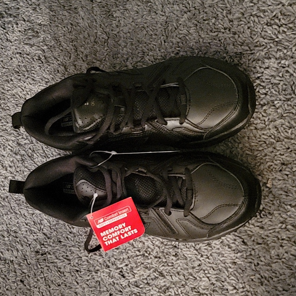 Women's New Balance Slip Resistant Shoes